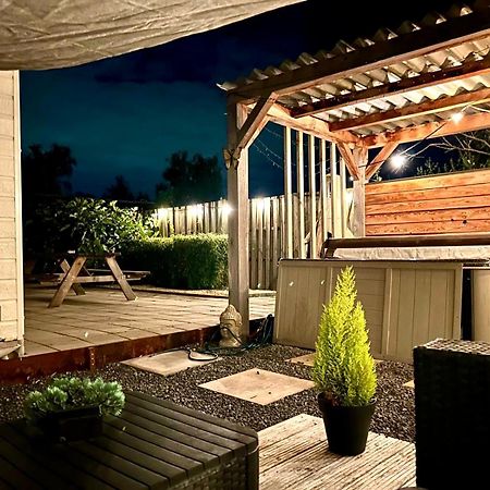 Wellness Bungalow With Jacuzzi &Sauna&Private Garden Near Amsterdam Vijfhuizen Εξωτερικό φωτογραφία